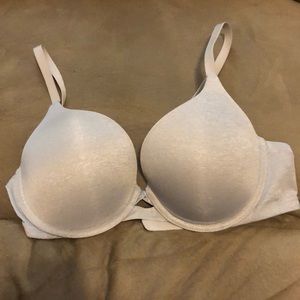 Victoria secret 36C perfect shape bra